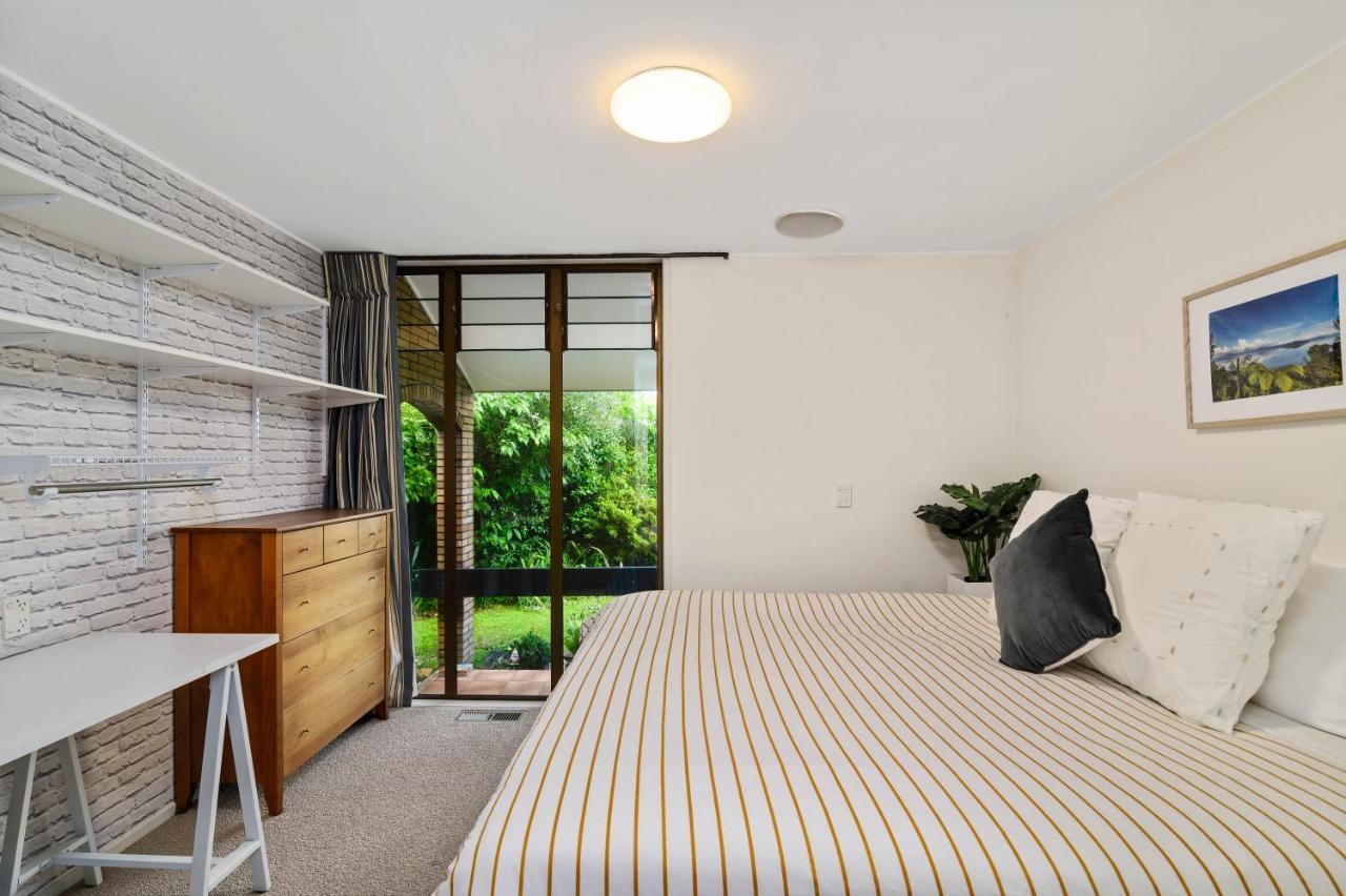 The Bird House - Kawaha Point, Rotorua. Stylish Six Bedroom Home With Space, Views And Relaxed Atmosphere Dış mekan fotoğraf